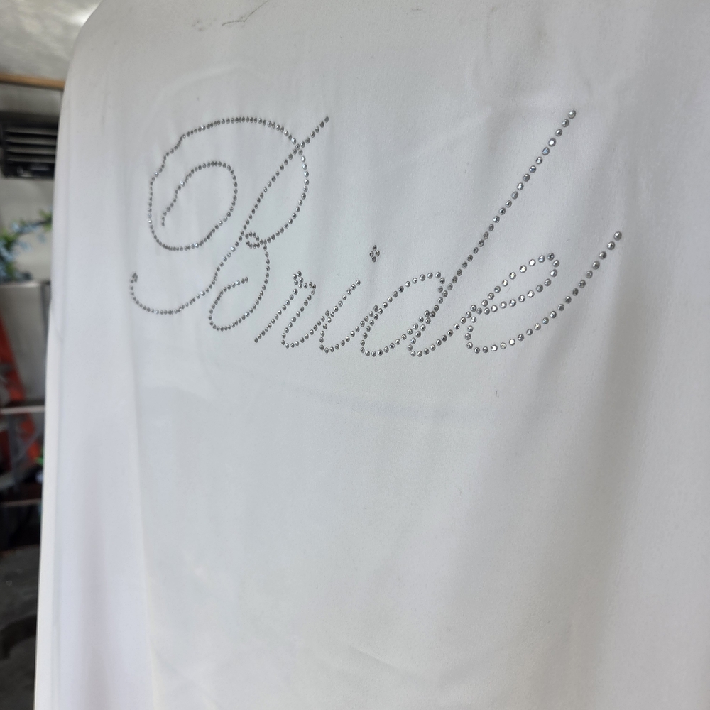 Bride Rhinestone Robe And Bride To Be Sash - Picture 3 of 7